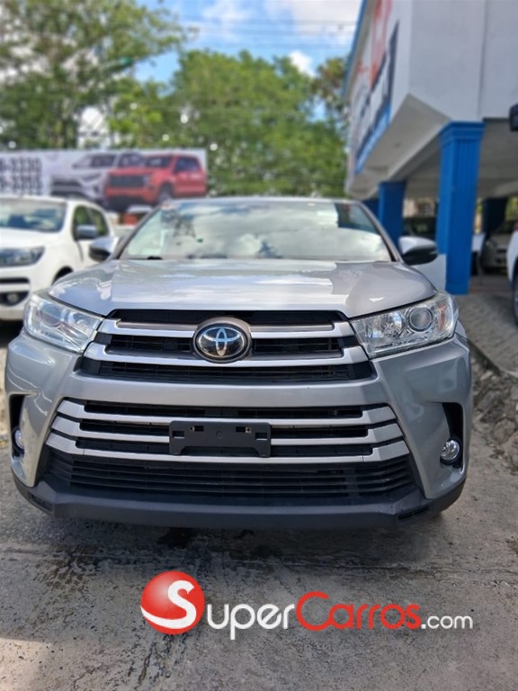 2019 Toyota Highlander LE Plus — foto 12 / 12