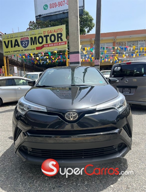 2019 Toyota C-HR — foto 3 / 9