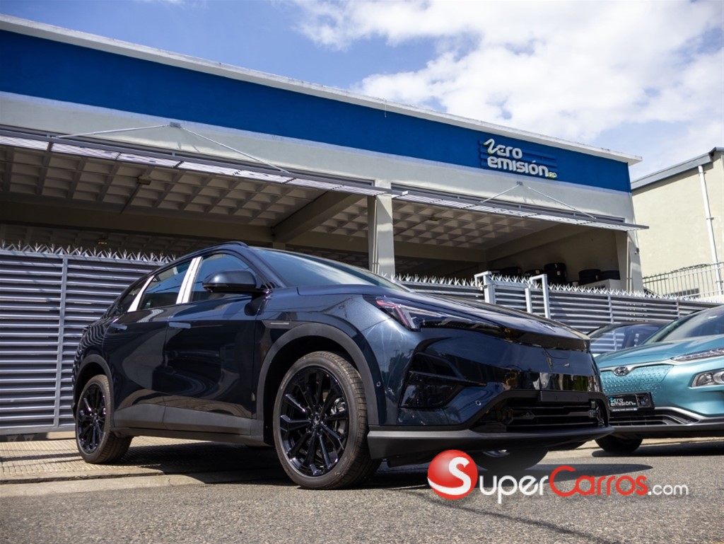 2024 Arcfox Alpha T5 — foto 8 / 12