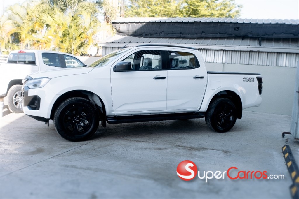 2026 Isuzu DMAX — foto 2 / 11