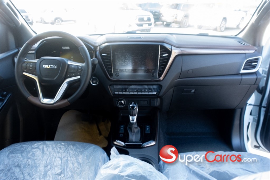 2026 Isuzu DMAX — foto 9 / 11