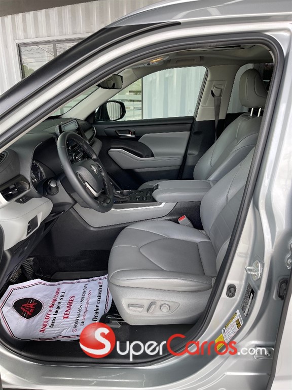 2022 Toyota Highlander XLE — foto 5 / 12