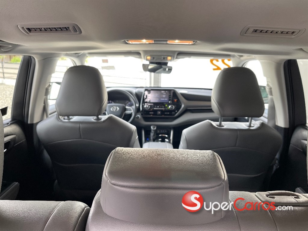 2022 Toyota Highlander XLE — foto 10 / 12