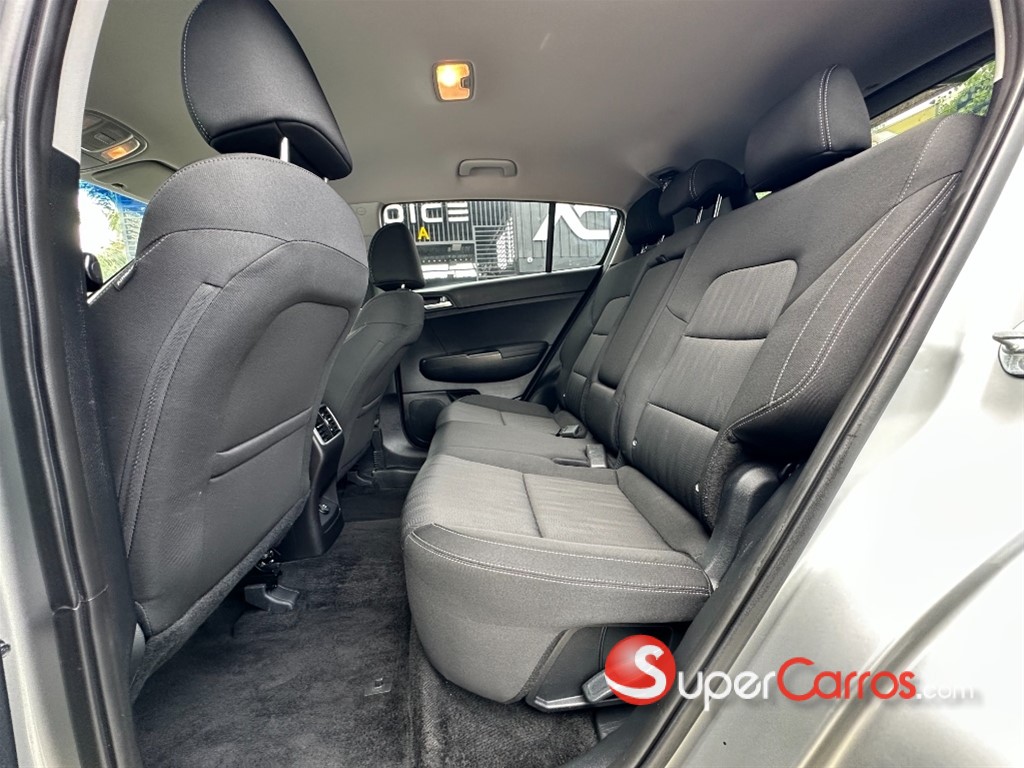 2021 Kia Sportage — foto 10 / 12