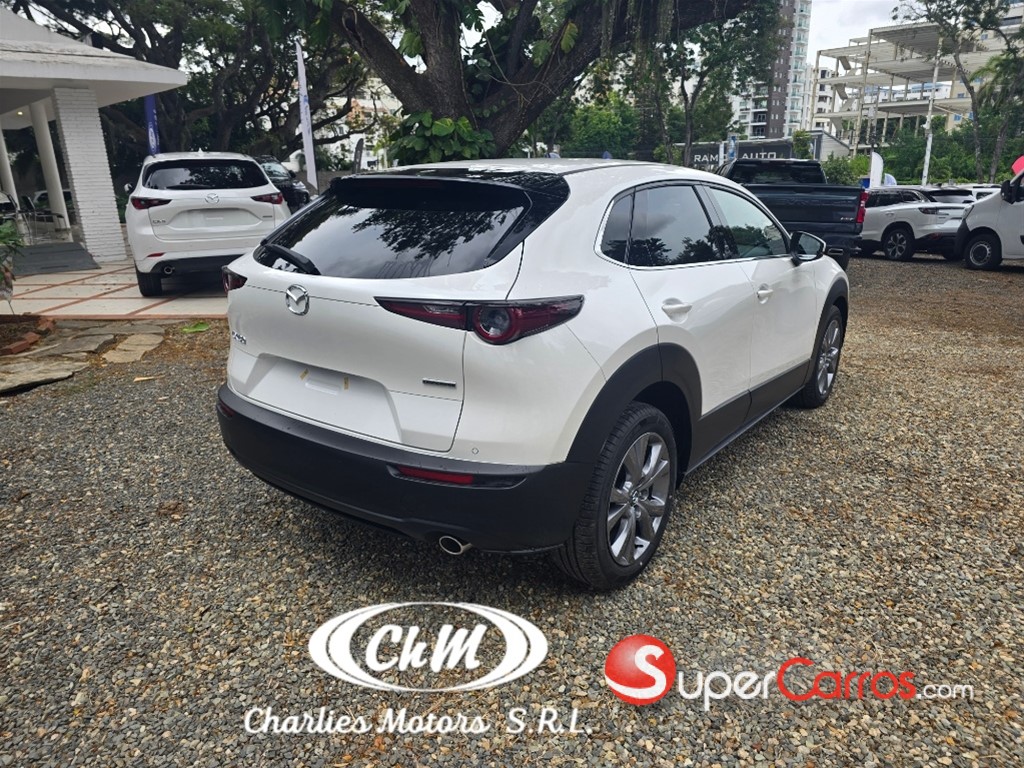 2027 Mazda CX-30 GS — foto 3 / 10