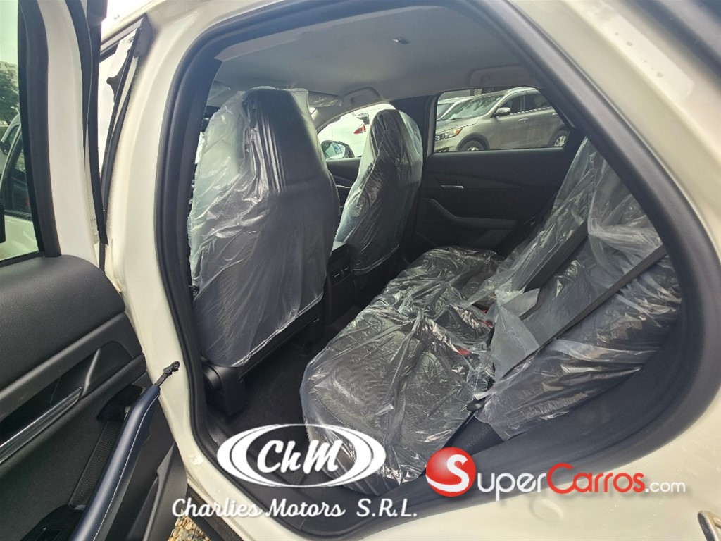 2027 Mazda CX-30 GS — foto 6 / 10