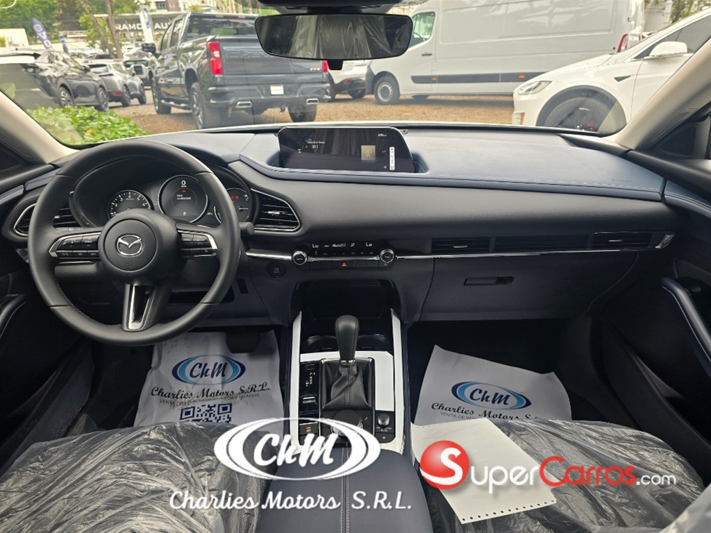 2027 Mazda CX-30 GS — foto 9 / 10