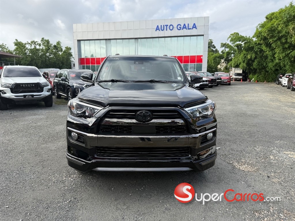 2019 Toyota 4 Runner Limited Nightshade — foto 5 / 9