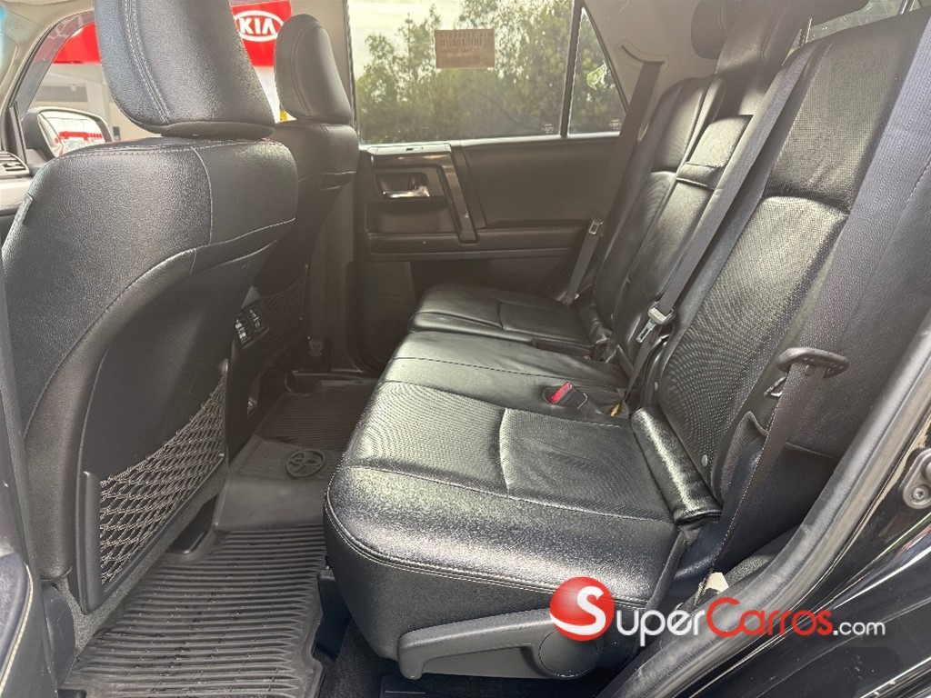 2019 Toyota 4 Runner Limited Nightshade — foto 7 / 9