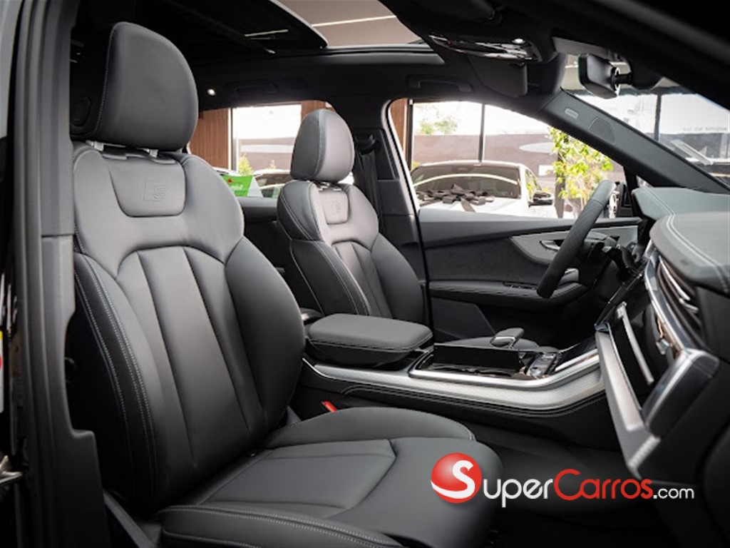 2025 Audi Q7 Prestige S-Line — foto 8 / 11