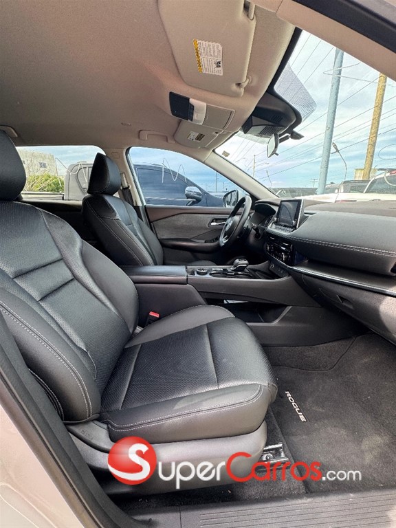 2023 Nissan Rogue SV — foto 8 / 11