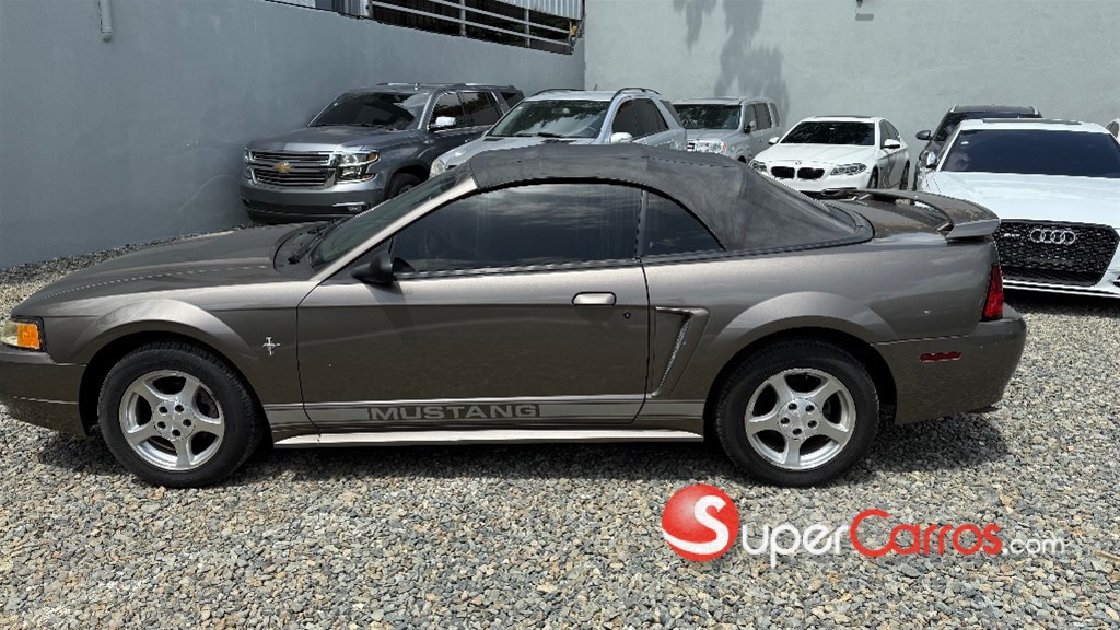 2002 Ford Mustang Convertible — foto 4 / 12