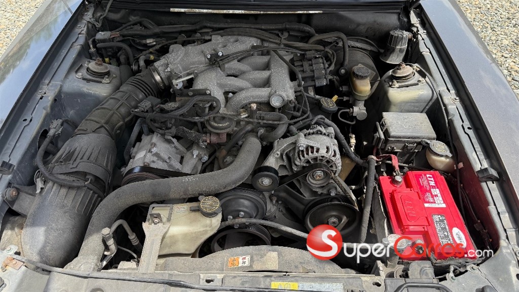 2002 Ford Mustang Convertible — foto 8 / 12
