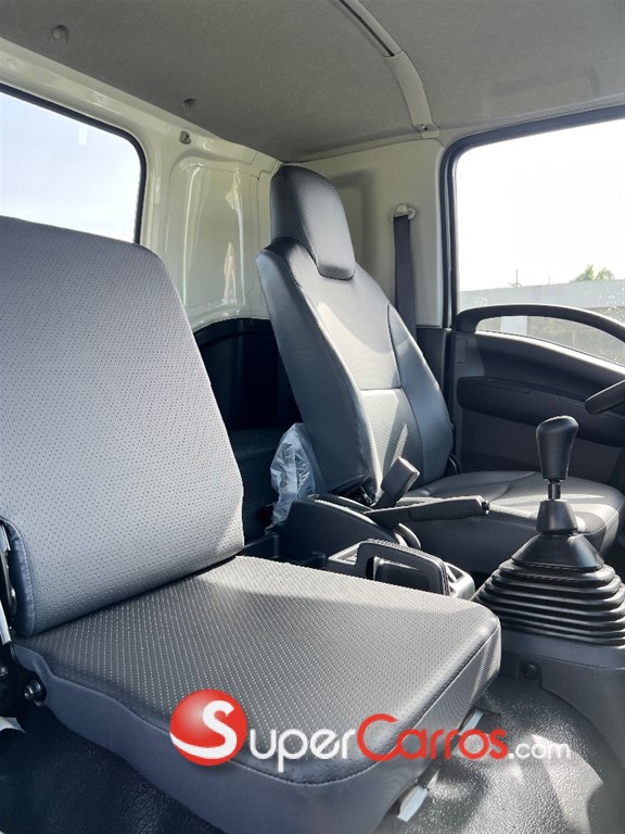 2026 Isuzu FTR 21 Pies — foto 7 / 12