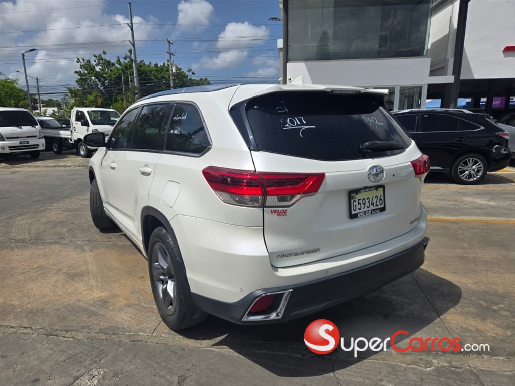 2017 Toyota Highlander Limited — foto 4 / 6