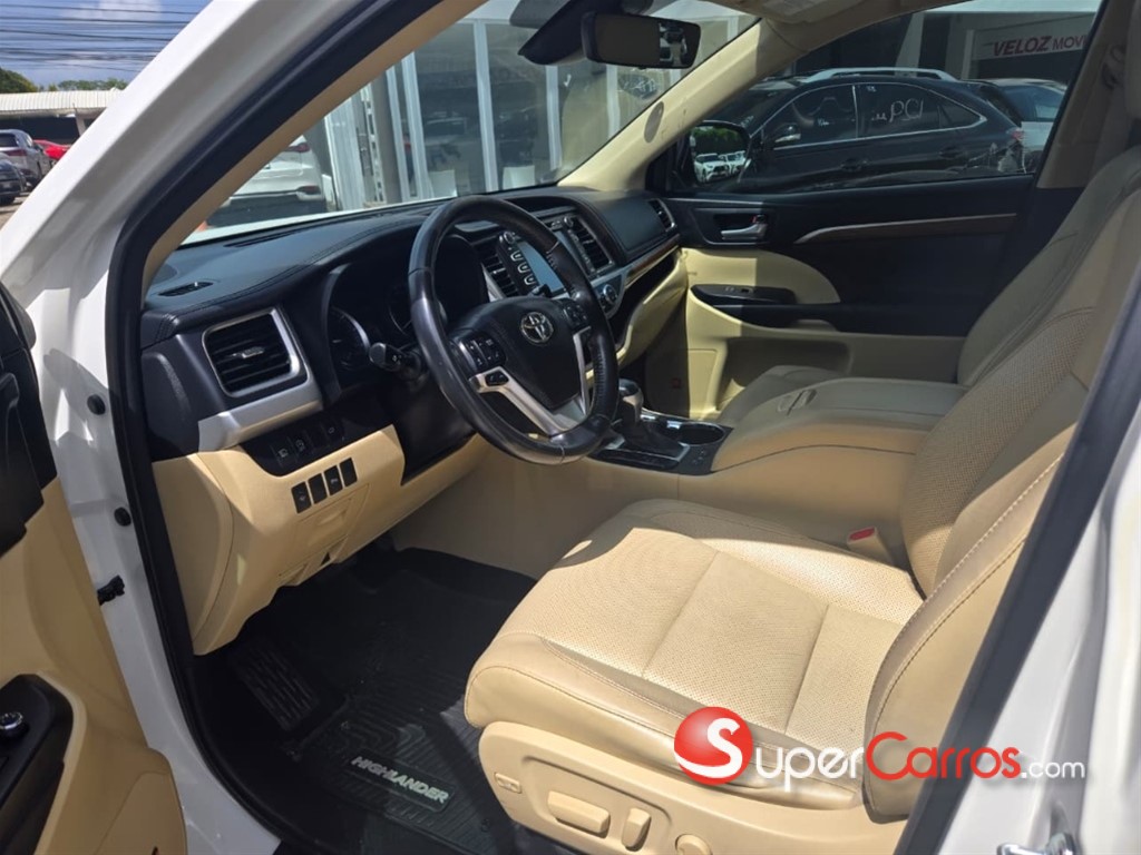 2017 Toyota Highlander Limited — foto 5 / 6