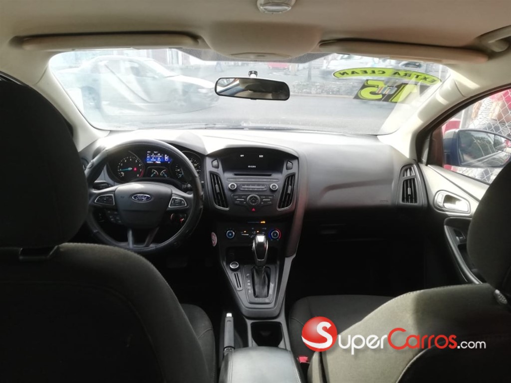2015 Ford Focus SEL — foto 4 / 11