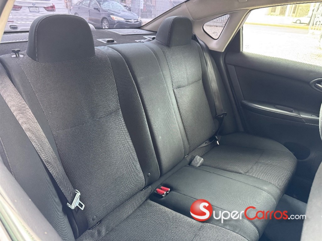 2019 Nissan Sentra SV — foto 6 / 10