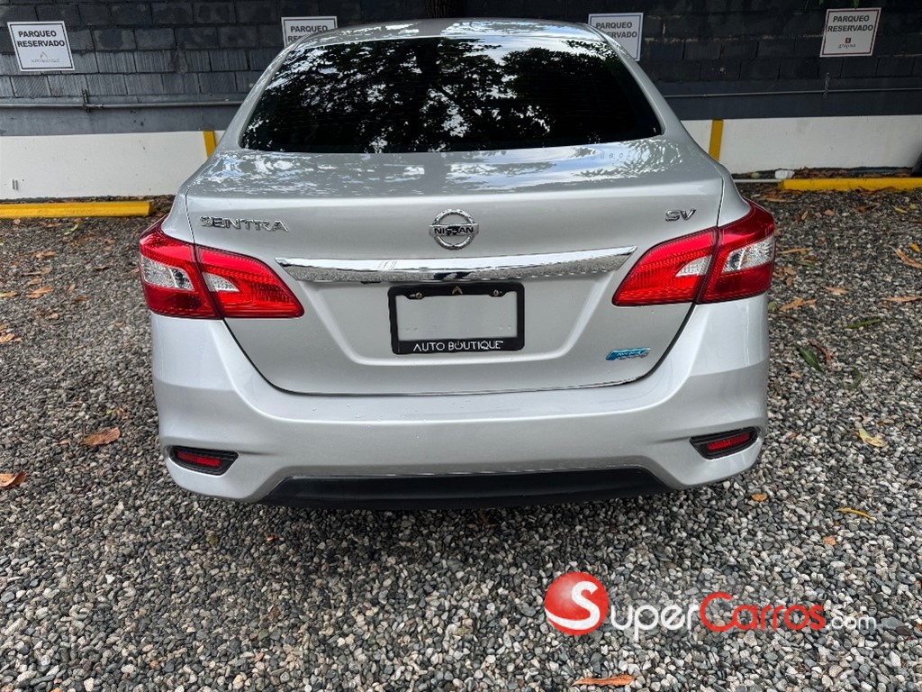 2019 Nissan Sentra SV — foto 9 / 10