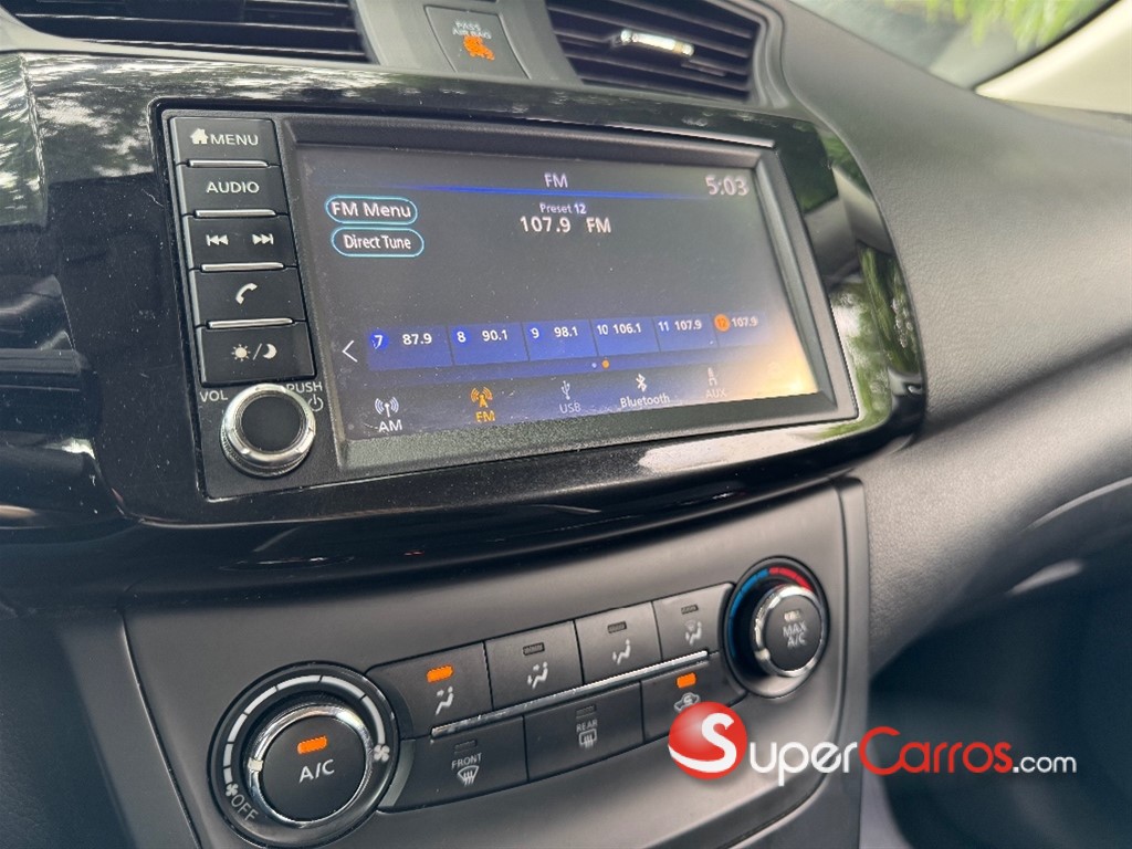 2019 Nissan Sentra SV — foto 10 / 10