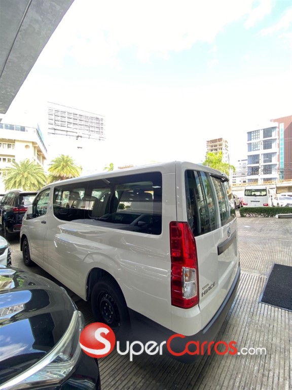 2025 Toyota Hiace — foto 4 / 9