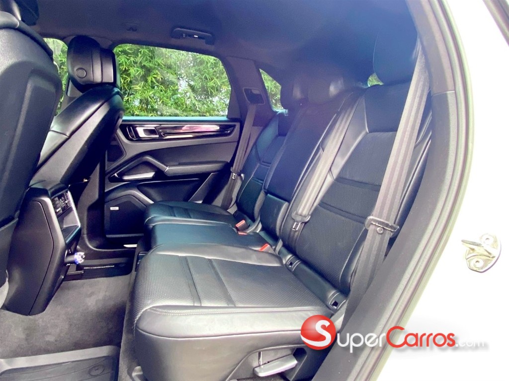 2019 Porsche Cayenne E-Hybrid — foto 9 / 12