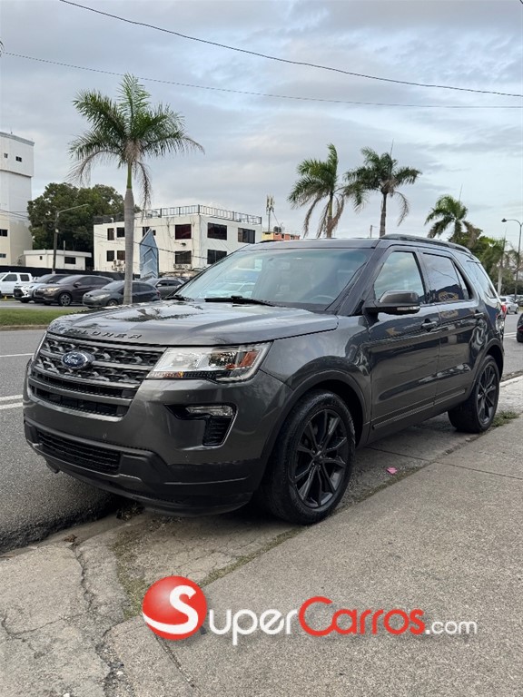 2019 Ford Explorer XLT 4WD — foto 5 / 11