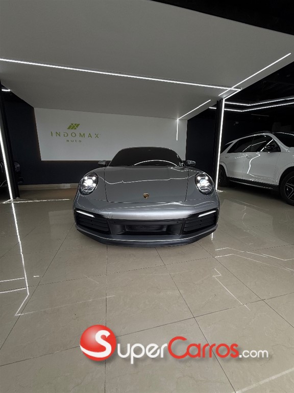 2020 Porsche 911 Carrera — foto 2 / 12