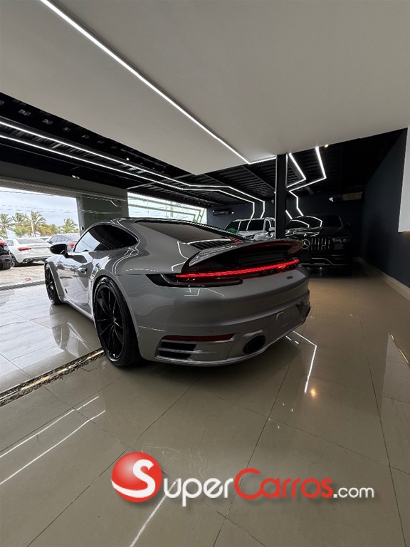 2020 Porsche 911 Carrera — foto 4 / 12