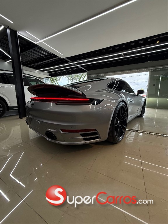 2020 Porsche 911 Carrera — foto 6 / 12