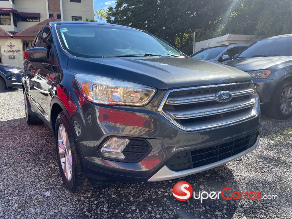 2017 Ford Escape SE — foto 2 / 11