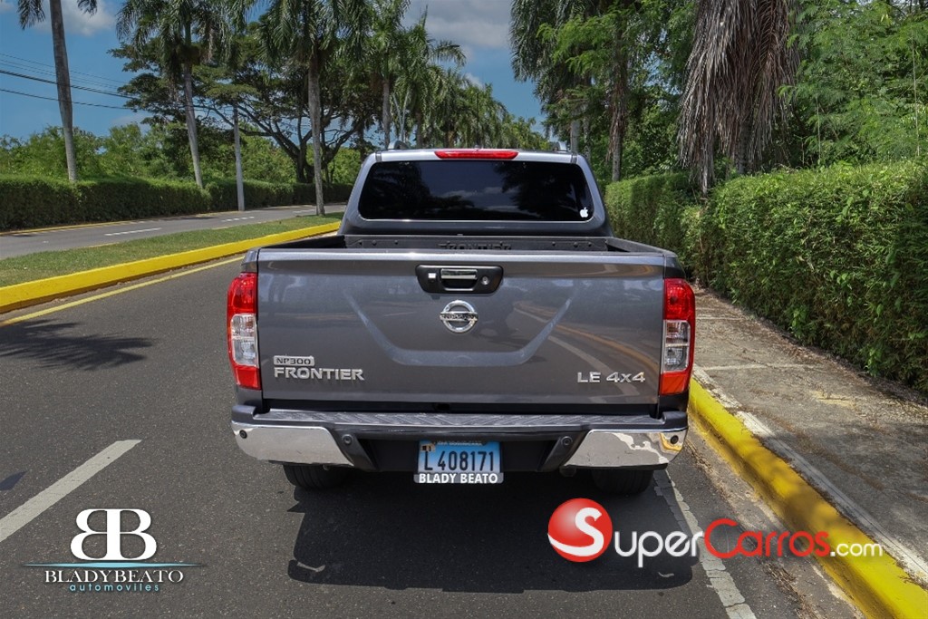 2020 Nissan Frontier LE — foto 9 / 11
