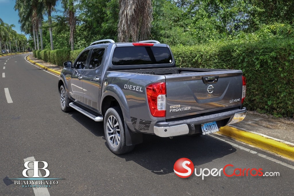 2020 Nissan Frontier LE — foto 10 / 11