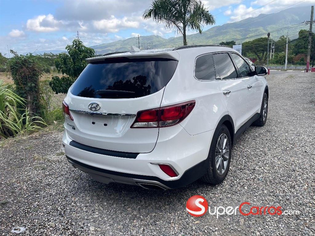 2019 Hyundai Grand Santa Fe — foto 4 / 10