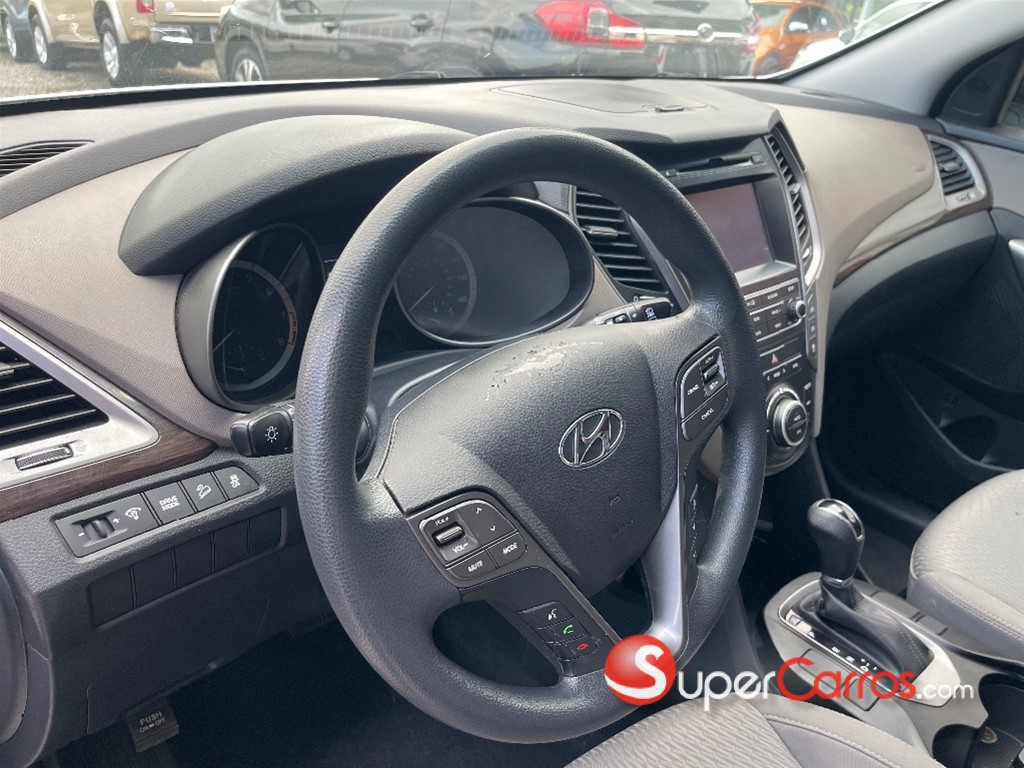 2019 Hyundai Grand Santa Fe — foto 7 / 10