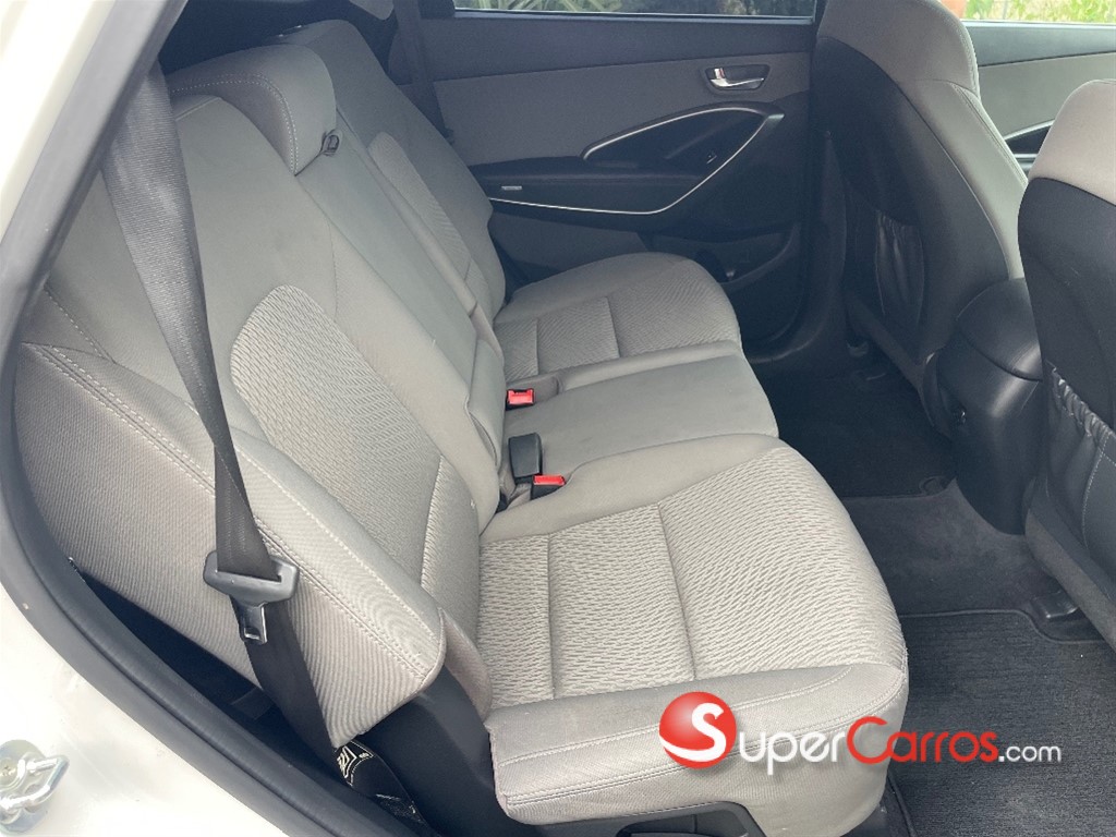 2019 Hyundai Grand Santa Fe — foto 10 / 10