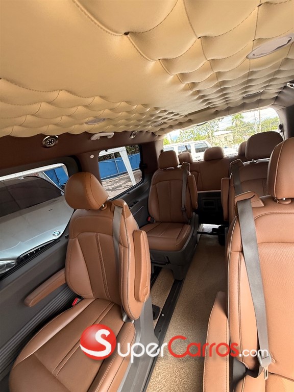 2022 Hyundai Staria — foto 6 / 9
