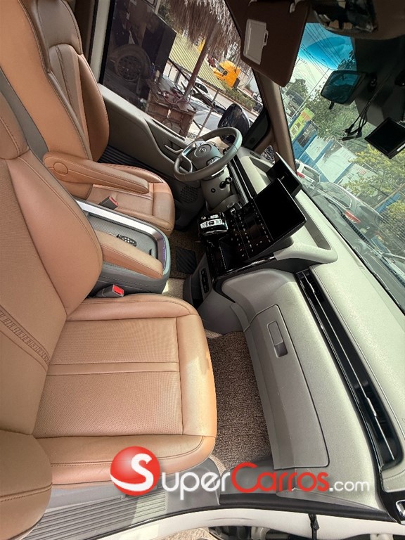 2022 Hyundai Staria — foto 9 / 9