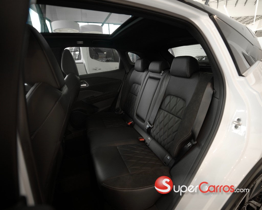 2025 Nissan Qashqai Exclusive — foto 8 / 12