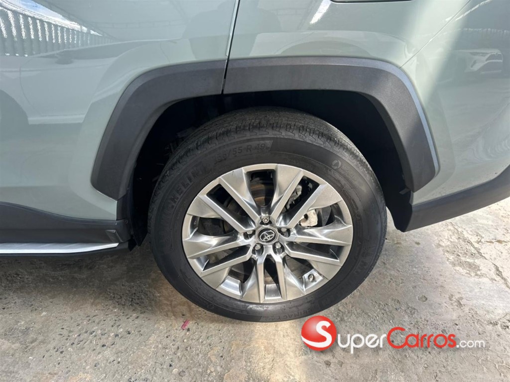 2019 Toyota RAV4 XLE Premium — foto 11 / 12