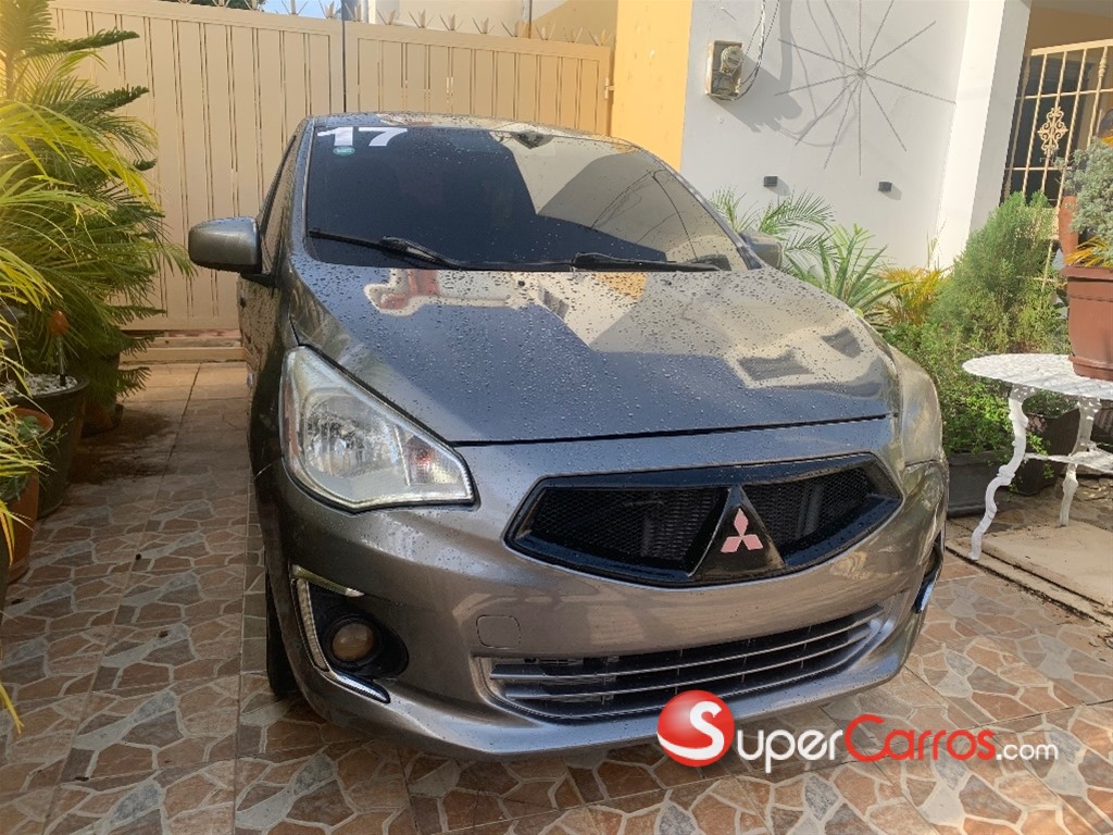 2017 Mitsubishi Motors Mirage G4 — foto 4 / 9