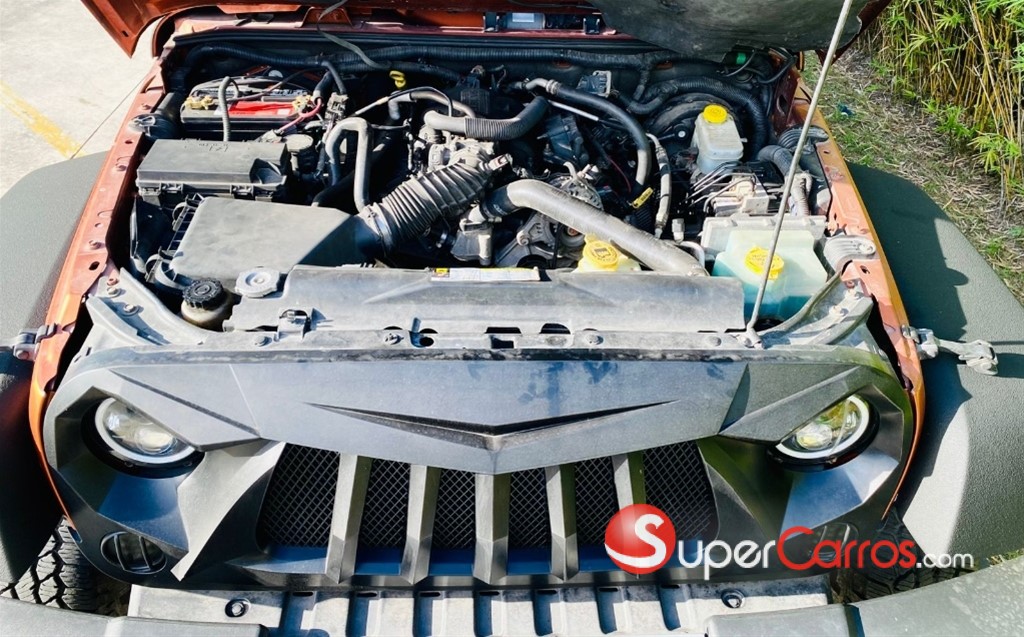 2010 Jeep Wrangler Unlimited — foto 2 / 12