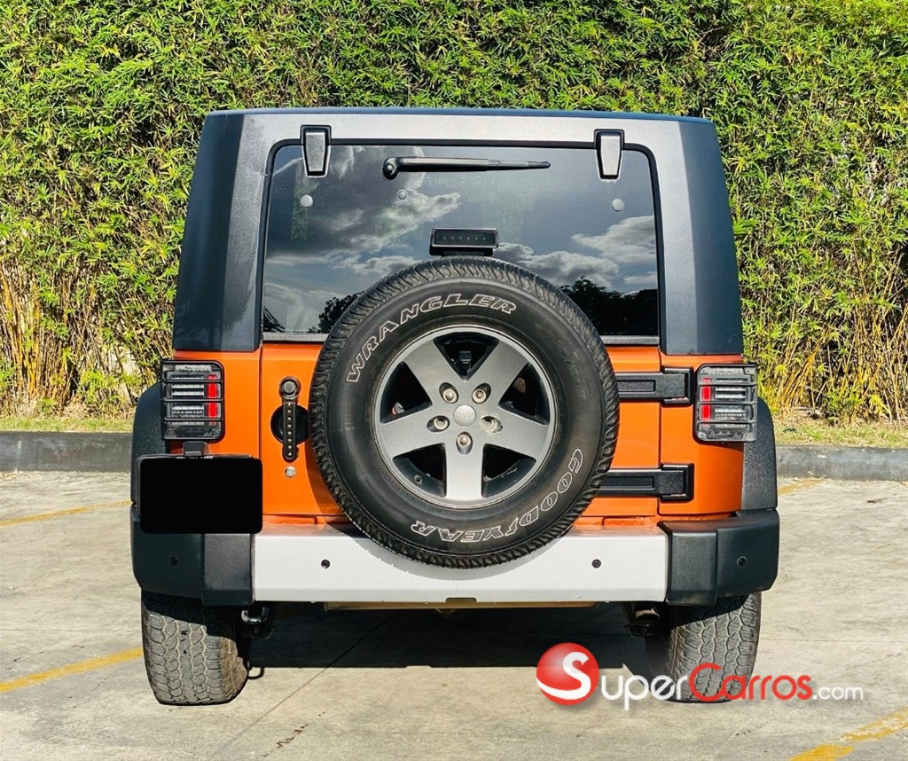 2010 Jeep Wrangler Unlimited — foto 12 / 12