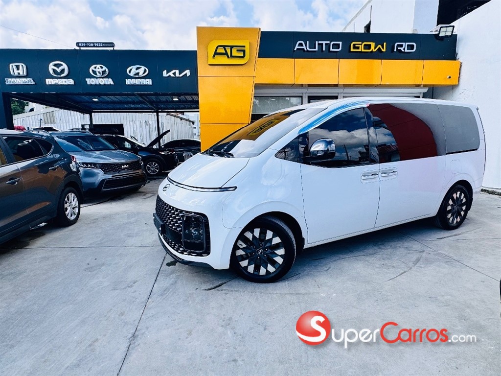 2022 Hyundai Staria