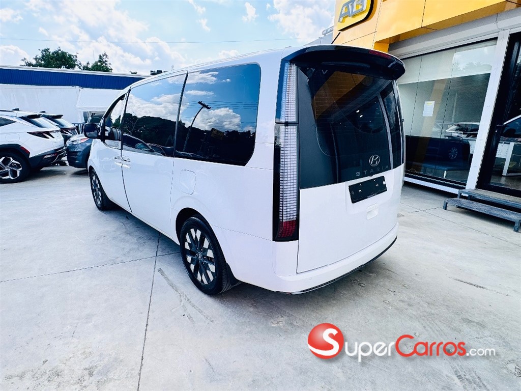 2022 Hyundai Staria — foto 4 / 12