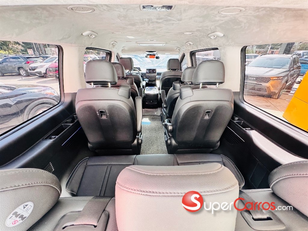 2022 Hyundai Staria — foto 6 / 12