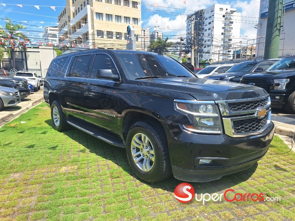 2019 Chevrolet Suburban LT — foto 2 / 7