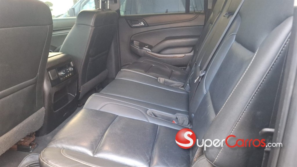 2019 Chevrolet Suburban LT — foto 7 / 7