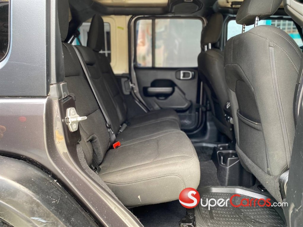 2018 Jeep Wrangler Ultimate Rubicon — foto 11 / 12