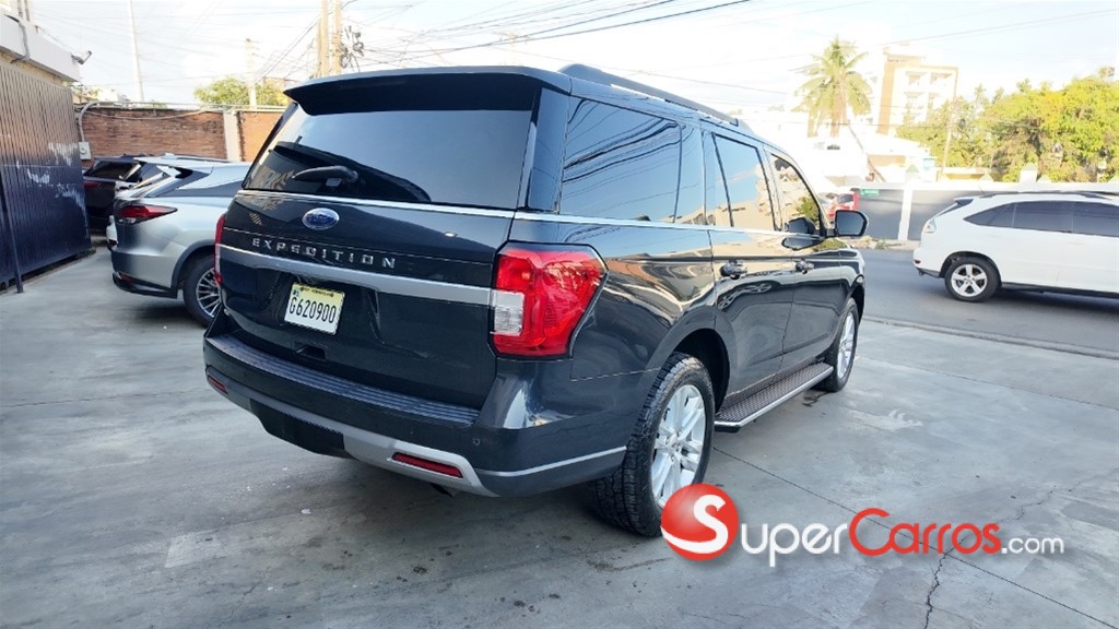 2022 Ford Expedition — foto 6 / 11
